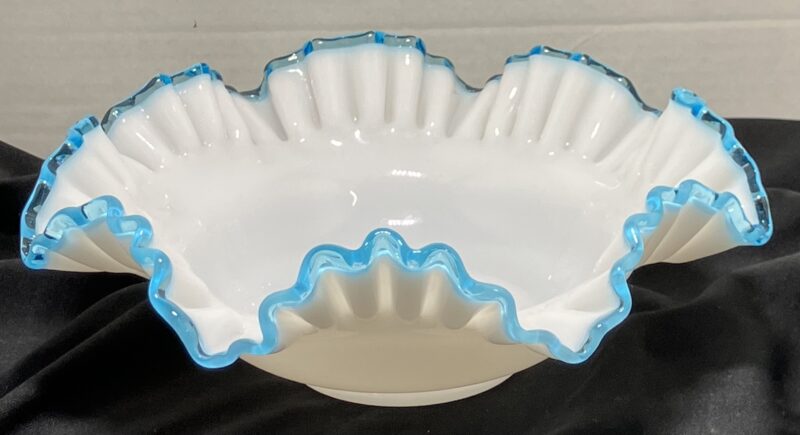 Vintage Fenton with Aqua Crest Milk Glass - Image 17